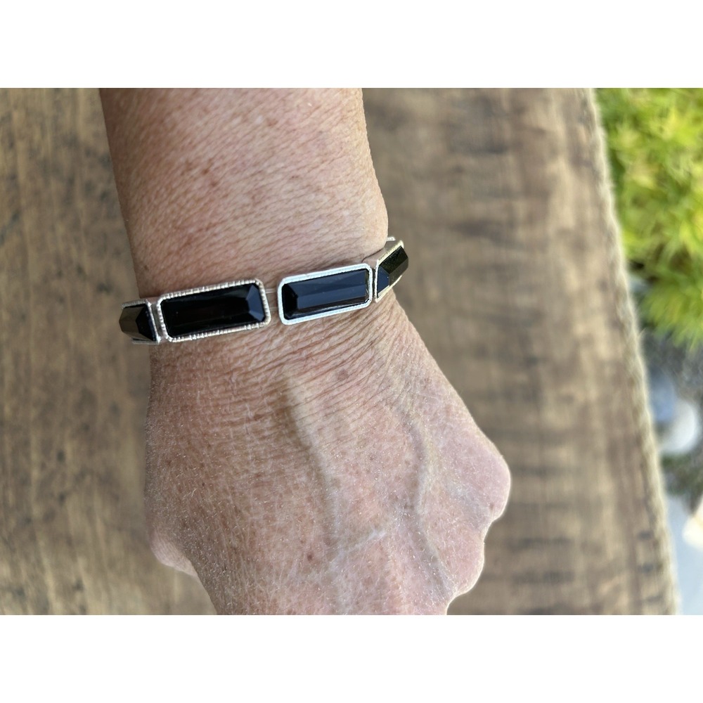 Black Faceted Stone Silver Tone Stretch Bracelet Geometric Statement Jewelry